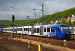   Dreiteiliger Dieseltriebzug vom Typ ALSTOM Coradia LINT 81 (bestehemd aus 95 80 0620 903-4 D-LBVX / 95 80 0621 403-4 D-LBVX und 95 80 0620 403-5 D-LBVX) der vlexx (Vier-Länder-Express, ein