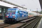 ECO-Phant 101 042 treft am 13 April 2014 in Hannover Hbf ein.