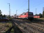 111 130-1 schiebt die RB 32126 Neumarkt/Oberpfalz bei Regensburg Ost.