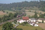 Bei Hagenacker schiebt 111 130-1 die RB 59147 Nürnberg - München.