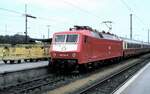 120 132-6 mit IC in Augsburg am 15.05.1988.