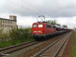 140 585-1 mit Autozug in Schkeuditz.