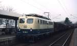 139 556-5 durchfährt im Frühjahr 1979 den Bahnhof Radolfzell