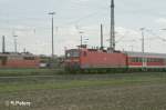 143 824-1 zieht bei Regensburg Ost eine RB Regensburg.