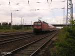 143 889-4 schiebt den RB11 Frankfurt/Oder in den Bahnhof Eisenhttenstadt.