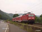 143 263-2 zieht bei Rheindiebach eine RB Mainz.