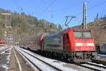 DB Regio 146 231 schiebt ein RE#-1 nach Karlsruhe Hbf aus Triberg aus am 29 Dezember 2024.