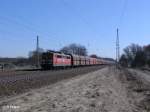 151 143-5 zieht ein Kohlezug durch Briesen(Mark)08.03.11