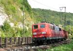 151 143-5 gibt Schubhilfe auf der Geislinger Steige am 12.09.2010.