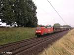 152 048-5 zieht bei Jacobsdorf ein gedeckten Gterzug.