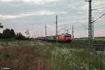 152 088-1 zieht bei Kleingrndlach mit einem Containerzug Richtung Nrnberg.