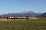 2159 264 von  Transflex  war am 18. Mrz 2025 mit einem Kesselwagen bei Bernau am Chiemsee in Richtung Mnchen unterwegs.