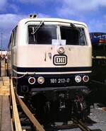 181 213-0 bei der IVA in Hamburg im Oktober 1979.