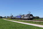 182 510  Beethoven  und 182 521 mit einem Kesselwagenzug aus Mnchen kommend am 31. August 2025 bei bersee am Chiemsee.