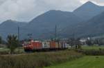 185 052-8 mit einem Containerzug aus Salzburg kommend am 8.