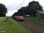 185 082-5 Vorspann vor einer 155 und gemischter Gterzug bei Jacobsdorf(Mark) 29.05.09