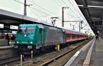 Am 2 Mai 2011 treft 185 616 mit ein S-Bahn in Nürnberg Hbf ein.