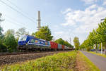   Die für die RTB CARGO fahrende 193 793-7 (91 80 6193 793-7 D-ELOC) fährt am 30.04.2019 mit einem Containerzug durch Bonn-Gronau (nähe dem Bf Bonn UN Campus) in Richtung Süden.