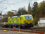 Die an die TX Logistik AG (Troisdorf) vermietete Siemens Vectron MS 193 558 „Natural Talent“ (91 80 6193 558-4 D-ATLU) der Alpha Trains Luxembourg s..r.l.