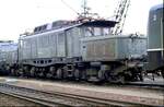 194 567-4 bei einer Führung in Regensburg am 25.04.1982.