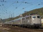 110 457 mit AEG Austellungszug unterwegs nach Nrnberg am 10.10.10 in Gemnden am Main