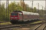 111 155 mit einem Regionalexpress am 09.04.11 in Duisburg