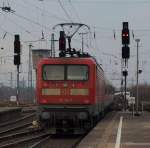 Krftig am Schieben war die dreckige 112 141-7 am Flensburg-Express.