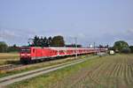 112 102 zieht RC 132090 (WWM;-BHF) am 28.08.2018 durch Graetopshof in Richtung Berlin.