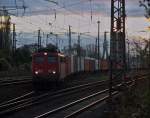 Am 12.11.2013 fuhr die Bergziege (139 285-1) der EGP mit Containerzug aus Halle Saale Richtung Magdeburg raus.