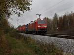 Die 152 112 am 31.10.2009 mit einem Containerzug unterwegs bei Haar (Mnchen)  