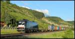 182 563 mit Containerzug am 24.05.14 bei Karlstadt