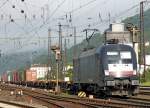 182 504 mit Containerzug am 11.09.10 in Gemnden am Main