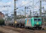 185 542-8 von R4C/Captrain mit Kesselwagenzug am 17.08.11 in Fulda