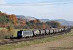 185 572-5 mit Kesselwagenzug am 06.11.11 bei Harrbach