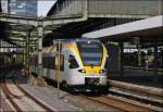 Flirt 7.02 der Eurobahn beim Zwischenstopp in Duisburg Hbf am 09.04.11 