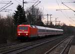 DB 120 108-6 hatte am 27.12.2013 die kurze Version vom LPF 78082 zu ziehen, sie fuhr später mit ihrem Wagenpark ab Flensburg als IC 1981 wieder nach München zurück.