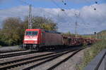 Mit der Sonne im Rücken gelang es mir die DBC 185 234 mit ihrem Leerzug bei der Durchfahrt in Neckarelz abzulichten am 14. Oktober 2025.
