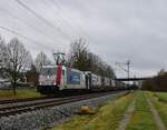 185 665-7 mit einem Klv in Richtung Gemünden fahrend bei Thüngersheim. 29.11.2025