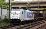 Railpool/Metrans 186 182-2 mit leerem Containerzug aufgenommen in HH-Harburg.