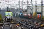 Captrain/ITL 6193 891-9 abgestellt in Neumnster, rechts zieht eine Kf Doppeltraktion einen ET 425 der S-Bahn Hannover durch das Aw und ein ET 425 steht in der Werkhalle.