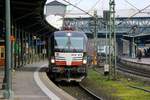 MRCE X4E-615/ 193 615-5(REV/MMAL/25.11.15)fährt hier Solo von Hamburg Hohe Schaar kommend durch den Bahnhof Hamburg-Harburg.