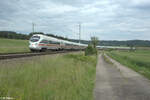 411 074  Hansestadt Warburg  + 411 009 als ICE 92 Wien - Hamburg bei Oberdachstetten.