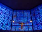 (183'479) - Innenraum in der neuen Kirche bei der Kaiser-Wilhelm-Ged�chtniskirche am 11.