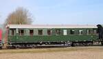 Leihgabe der Bentheimer Eisenbahn (BE 202) an den Grafschafter Modell-Eisenbahn Club, ein vierachsiger Personenwagen der Gattung BC4i gebaut 1928 in Wismar, Baunummer 19213, registriert unter 75 80 3829 002-2 eingereiht in den Sonderzug anlässlich der Abschiedsfahrt der D 24 der BE, aufgenommen auf dem Ölgleis Richtung Osterwald.