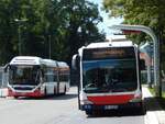 Volvo 7900 Hybrid und Mercedes Citaro II GDH der Hamburger Hochbahn AG in Hamburg.
