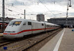 Der ICE 1 – Tz 106 „Itzehoe“ ein Langzug mit 12 Mittelwagen (2006 bis 2025) und den Triebköpfen 401 006 und 401 506 am 06 Juni 2019 im Hauptbahnhof München.