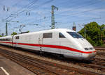 ICE 1 Triebkopf 401 072-4 (93 80 5401 072-4 D-DB) vom ICE 1 - Tz 72  Aschaffenburg  am 01.06.2019 bei der Durchfahrt im Bahnhof Köln Messe/Deutz.