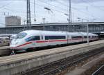 Ein ICE 3 im Bahnhof M�nchen.