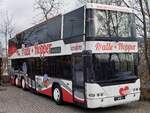 Neoplan Centroliner von Reederei Pickran aus Deutschland (ex Nieporte) in Malchow.