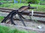 Prellbock künstlerisch und historisch im Eisenbahnmuseum Vienenburg am 03.05.2005.